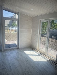 Продам будинок біля Аєпорта.