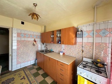 Продаж 3к квартири Перемога-5 Гетьмана Петра Дорошенко вул. 8