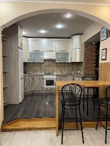 Житомир, Поділ, вулиця Перемоги 12