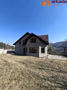 Продам будинок з панорамним видом на гори в Яремче! 1м2=414$