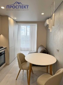 Квартира в ЖК Рідний дім з сучасним ремонтом.