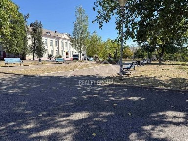 Продаж 3к квартири (ЮГОК)