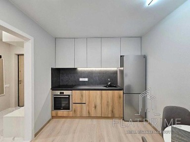 Київ, Голосіївський, Максимовича 24