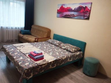 Квартира на жд Залізничний Авто Вокзали. Центр подобово посуточно