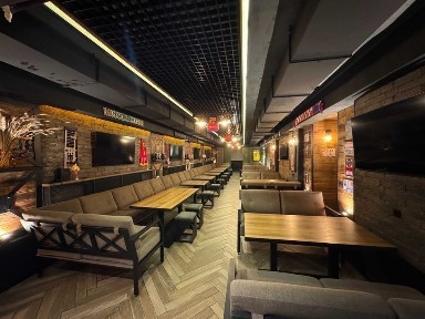 Приміщення під паб/бар/кафе в центрі (готовий бізнес)