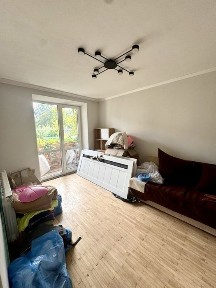 Продаж 3-кімнатної квартири з незавершеним ремонтом