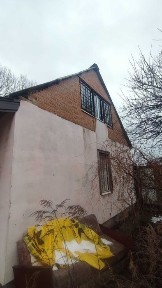 Дача з розпочатим ремонтом на Вороніна!