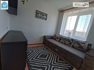 Здам подобово 3к квартиру на вул. Космонавтів 142 • ID 30798030