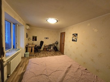 Нагорка. 3к квартира (72,7 м. кв. ), цегляний будинок, автономне опалення