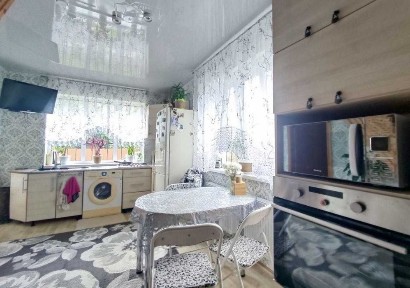 Продам капитальный дом с ремонтом Светлое.