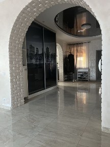 Продаєть будинок.