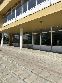 Продаётся админздание