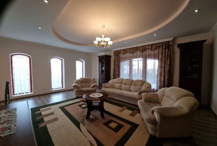 Будинок в дуже гарному селі (Велика Добронь)