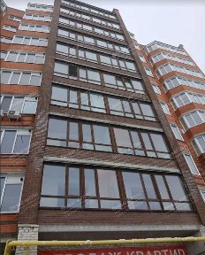 Простора новобудова на Боженка