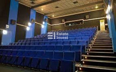 Продам ОСБ, колишній кінотеат на пр. Ювілейний, 54.