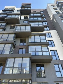 Продаж 3кімнатної новобудови з чорновими роботами