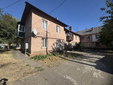 Продам Трехкомнатную квартиру на Югоке -Матреновка.