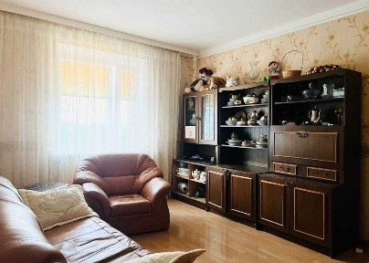 Васильків. Продаж 3к квартири. Гараж додається.