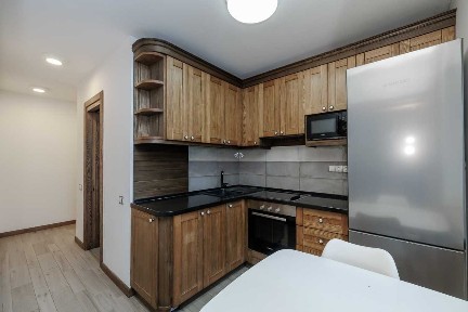 Киев, Госпитальная ул., 24