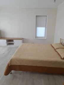 Київ, Печерський, вул. Підбірна 2