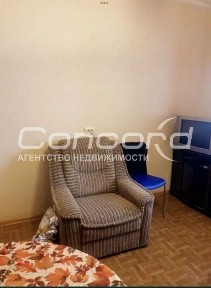 Продам 1к Вишняківська вул., 19/19, метро Позняки