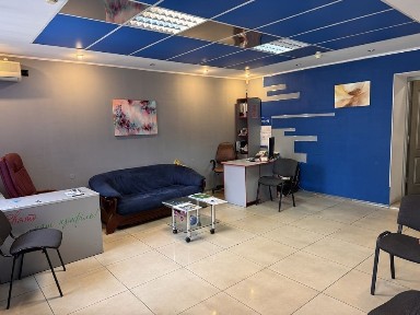 Продається офісне приміщення