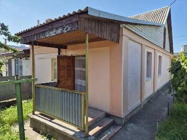 Будинок в районі чорного АТБ можливо по сертифікату єВідновлення