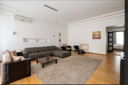 Без комісії! Вул. Круглоуніверситетська 6