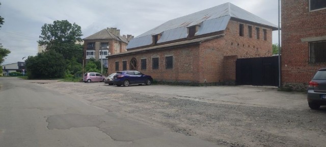 Продаємо приміщення під виробництво, цех, майстерню, ресторан, офіси