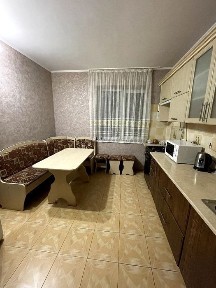 Здам 2-кімн. квартиру в с. Поляна біля сан. 