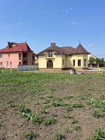 Якісний Будинок поруч від Чернівців