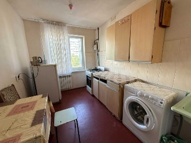 Продаж 3-кімнатної квартири на Центральній Митниці біля Дніпра