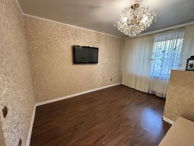 Двокімнатна квартира по вулиці Рожева