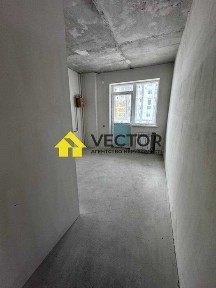 Однокімнатна 41м² в зданому будинку. Середній поверх!