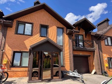 Довгострокова оренда таунхауса в Агрономічному