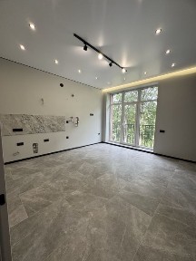 1-кімн. «новобудова» в р-ні Кварцу, 2-й поверх, 47 м. кв.