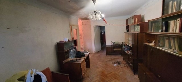 Продам квартиру 2кімнати (торг)