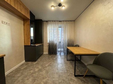 Укомплектована однокімнатна з ремонтом поруч з ТЦ Veles Mall