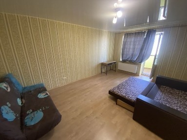 Сдам большую 1 комнатную на Харьковской.