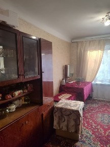 Продам 3 кімнати в гуртожитку, в центрі в місті Сміла