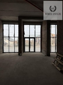 Продаж комерційного приміщення у с. Петриків