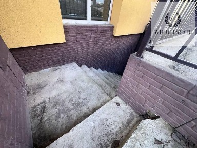 Продаж комерційного приміщення по вул. Злуки