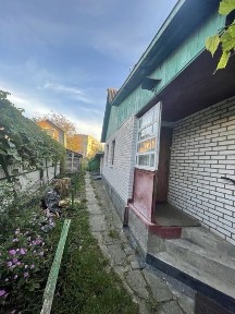 Продається будинок в центрі м. Славута