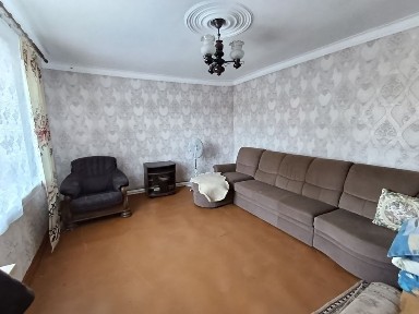 Продається будинок по вулиці Гостинній