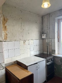 Продам 2х кімнатну квартиру на 4 мікрорайоні. 6/9 єтаж.