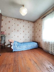 Продам Будинок з приватизованою землею в с. Халявин/ SZ