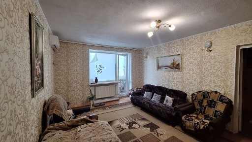 1 кімнатна ідеальна квартира 36кв м у Великодолинську