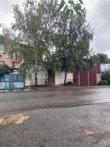 Продам свій будинок с магазином ( карнаватка) ц міский район