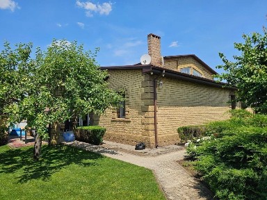 Продается уютный дом, на Всебратском