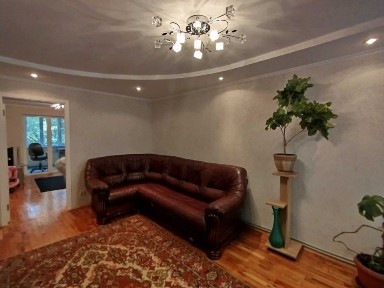 Продам. 3-кімн. кв. 4/9, вул. Фабрично-Заводська 20